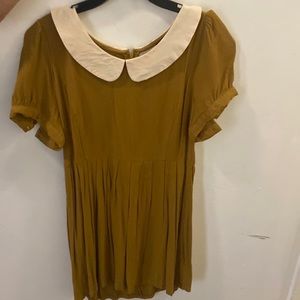 A mustard dress size large